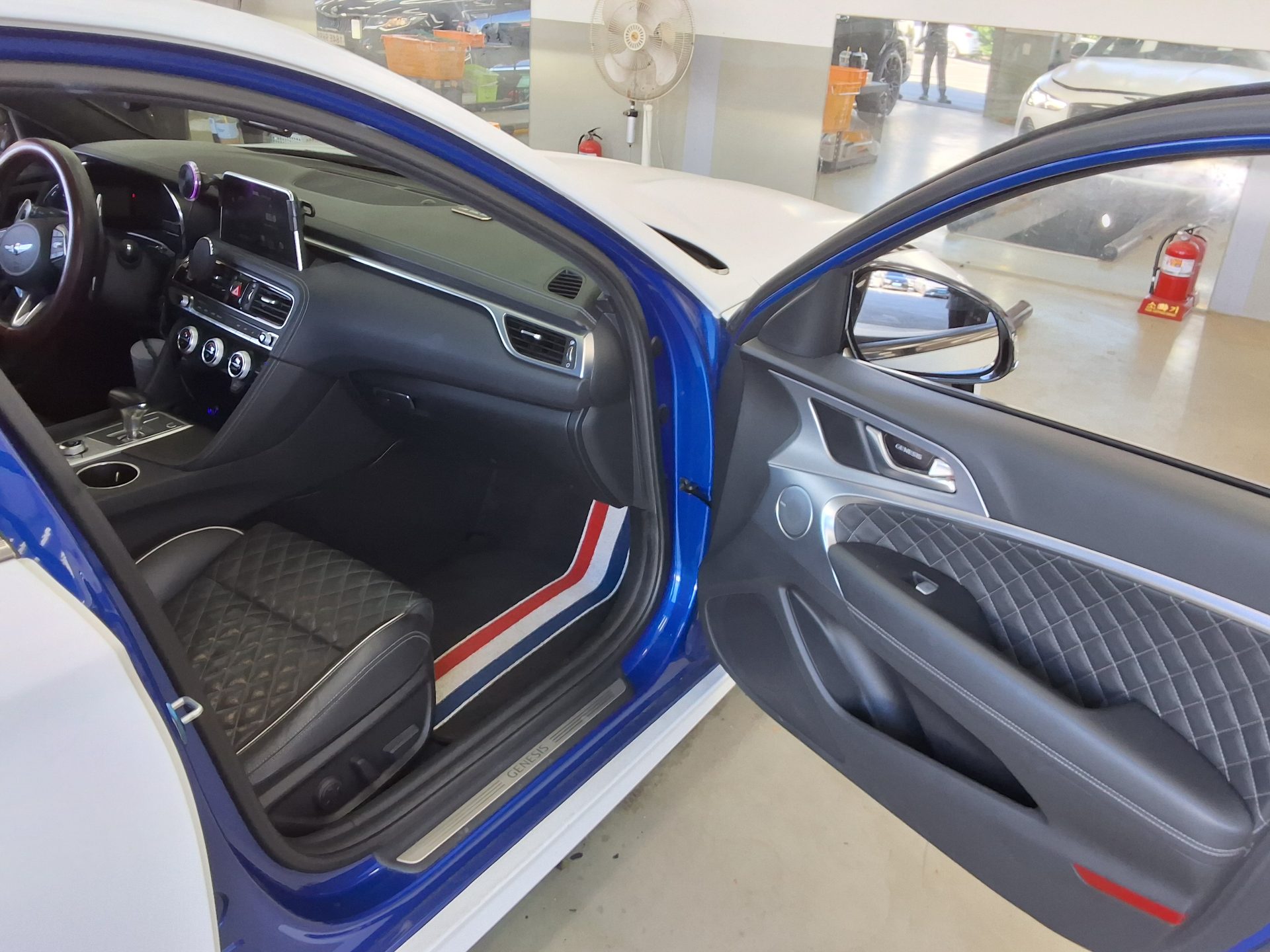 GENESIS G70 3.3T SPORTS AWD PRESTIGE 2019 - zdjęcie 14