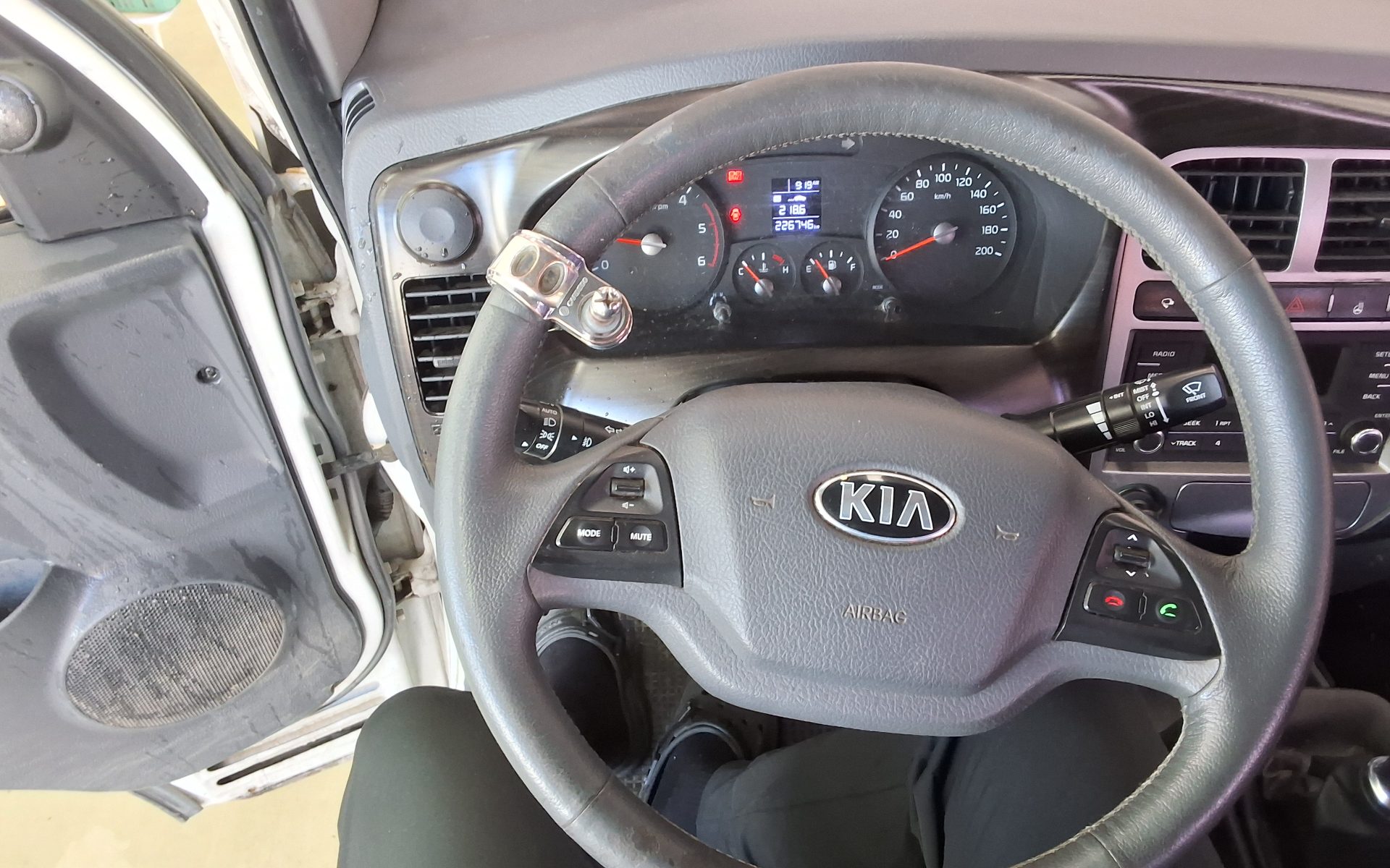 KIA BONGO III CARGO CRDi DOUBLE CAB EXTRA LONG WHEELBASE 2017 - zdjęcie 17