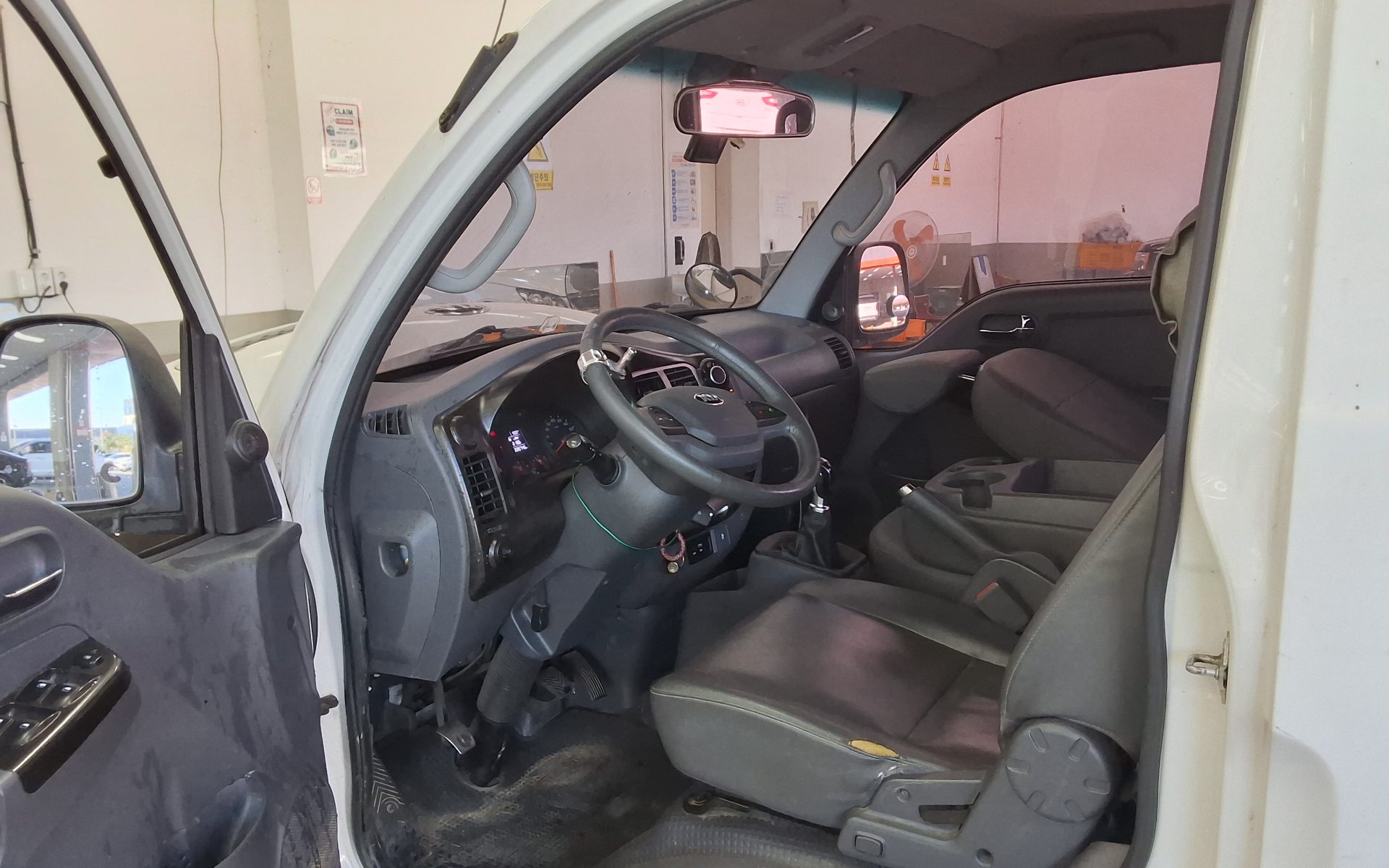KIA BONGO III CARGO CRDi DOUBLE CAB EXTRA LONG WHEELBASE 2017 - zdjęcie 10