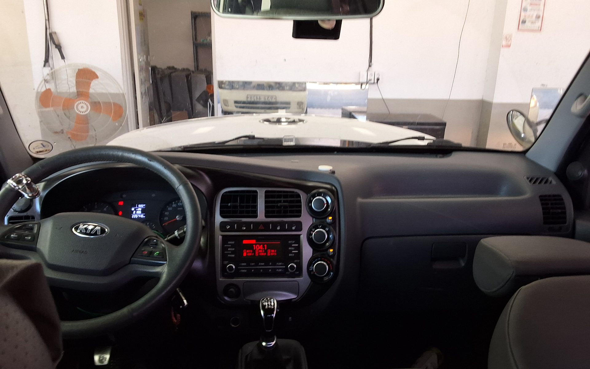 KIA BONGO III CARGO CRDi DOUBLE CAB EXTRA LONG WHEELBASE 2017 - zdjęcie 11