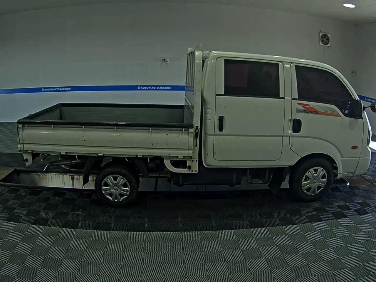 KIA BONGO III CARGO CRDi DOUBLE CAB EXTRA LONG WHEELBASE 2017 - zdjęcie 4
