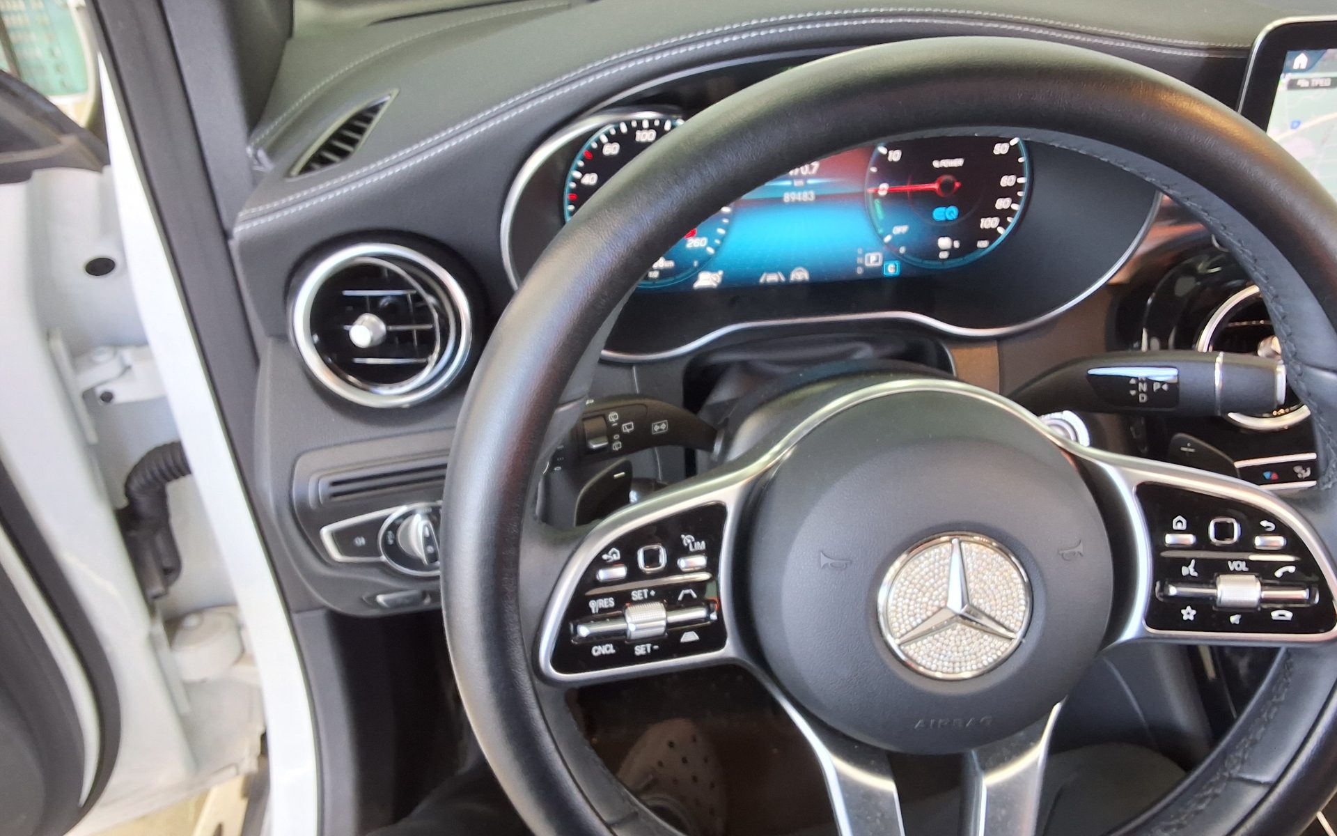 MERCEDES-BENZ GLC-CLASS GLC 300e 4MATIC 2021 - zdjęcie 17