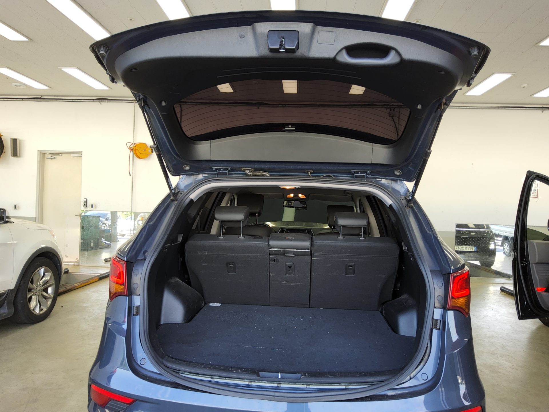 HYUNDAI SANTA FE THE PRIME DIESEL R2.0 2WD PREMIUM 2017 - zdjęcie 15