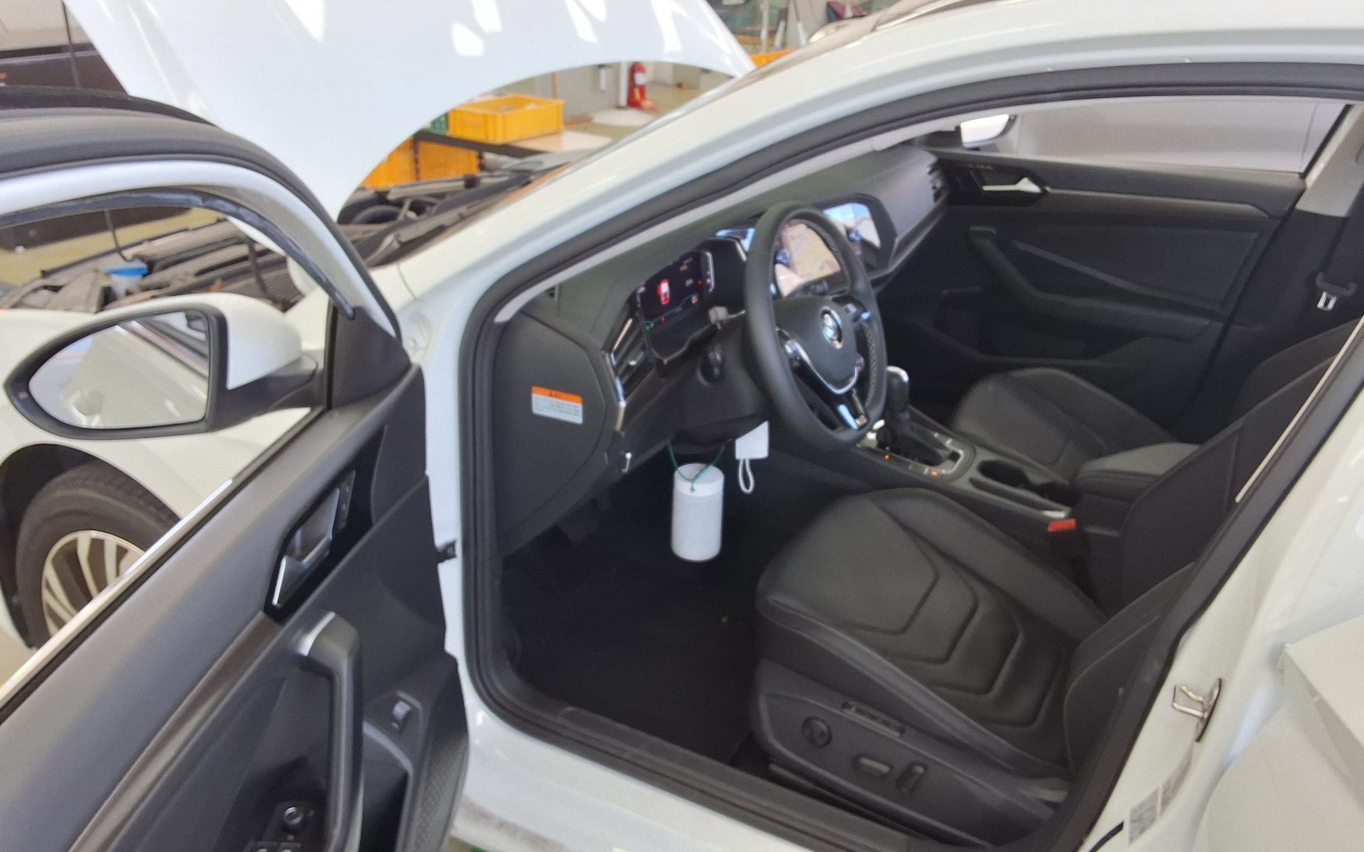 VOLKSWAGEN JETTA (7TH GEN) 1.4 TSI PRESTIGE 2021 - zdjęcie 10