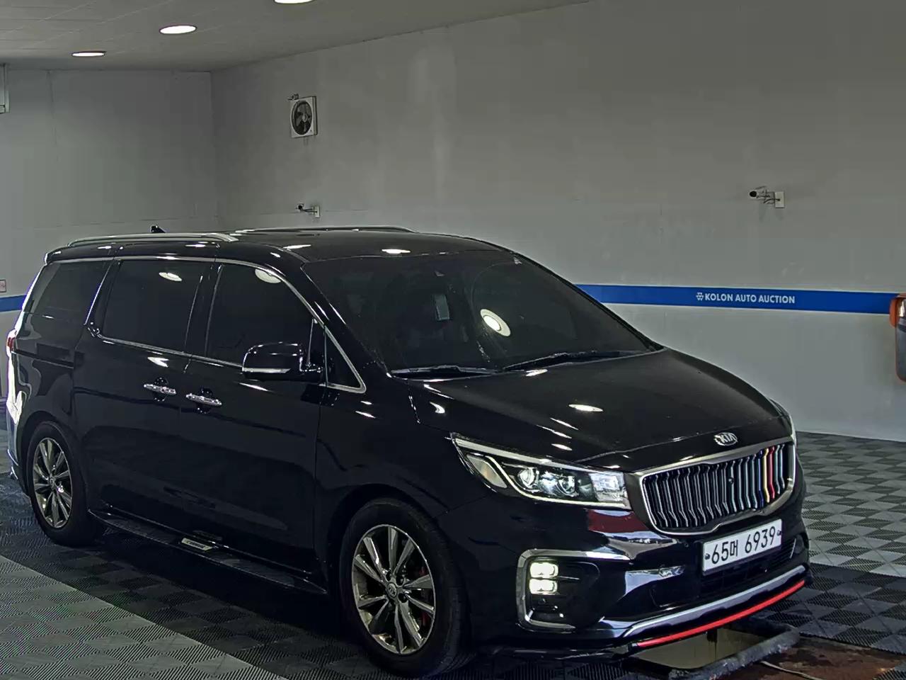 KIA THE NEW CARNIVAL LIMOUSINE 7-SEATER DIESEL PRESIDENT 2019 - zdjęcie 3