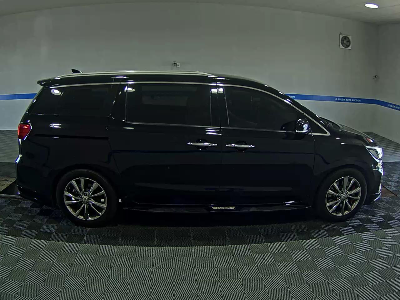 KIA THE NEW CARNIVAL LIMOUSINE 7-SEATER DIESEL PRESIDENT 2019 - zdjęcie 4