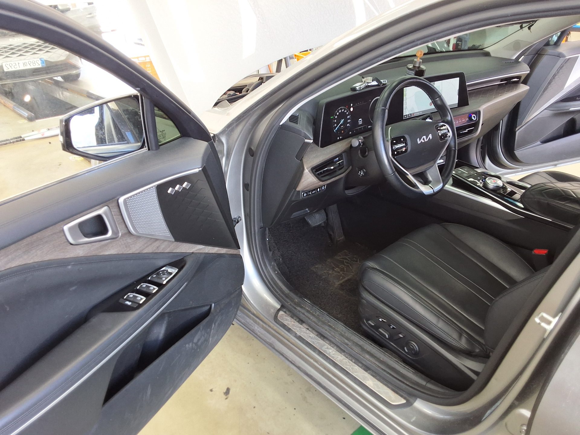 KIA K8 HYBRID HEV NOBLESSE 2022 - zdjęcie 11