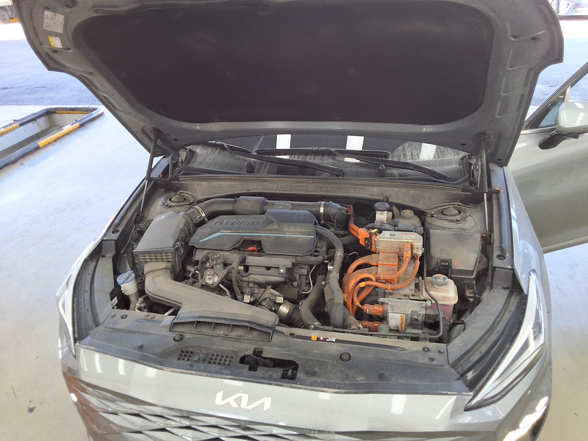 KIA K8 HYBRID HEV NOBLESSE 2022 - zdjęcie 20