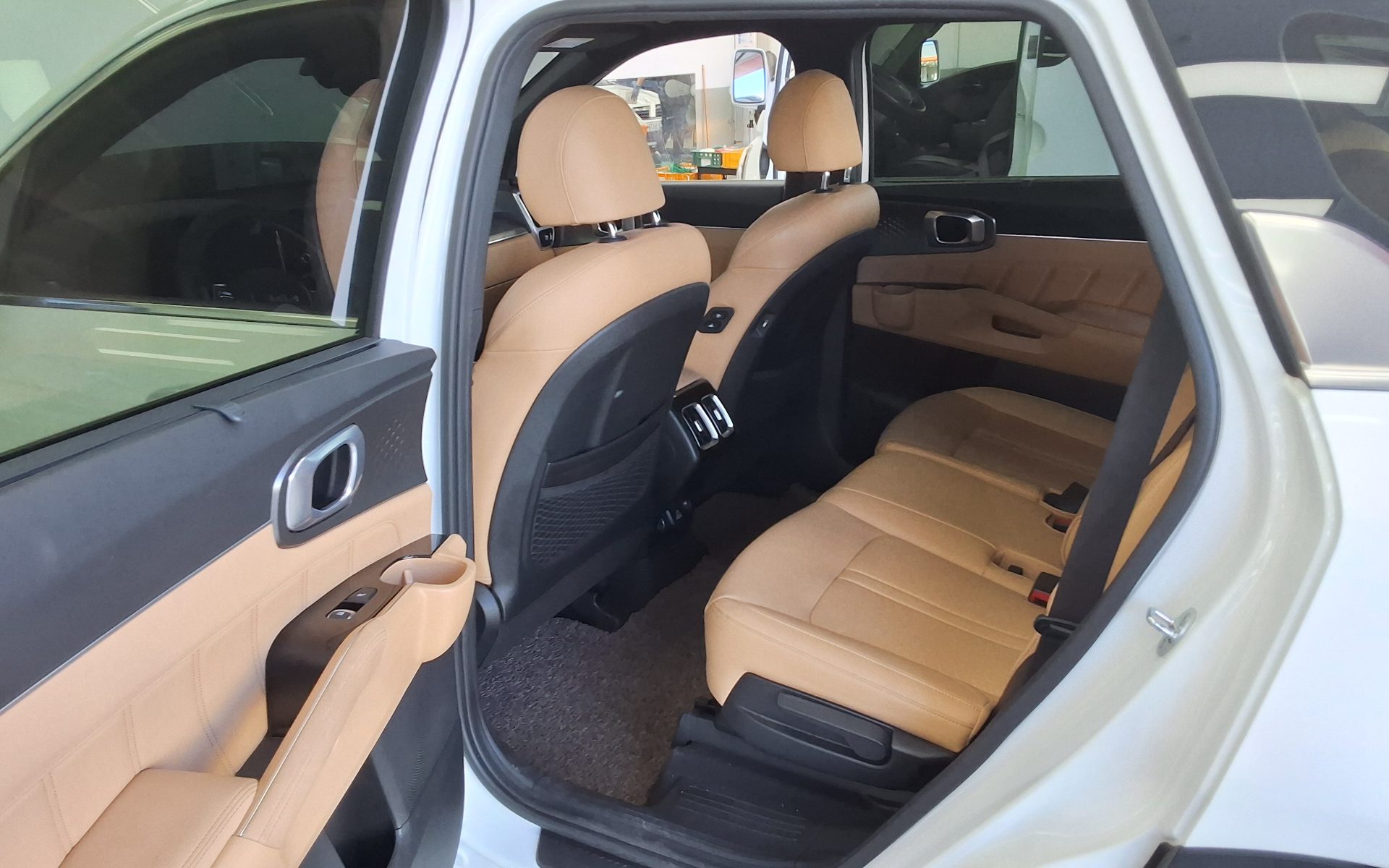 KIA NEW SORENTO (MQ4) 2.2 DIESEL 2WD NOBLESSE 2022 - zdjęcie 12