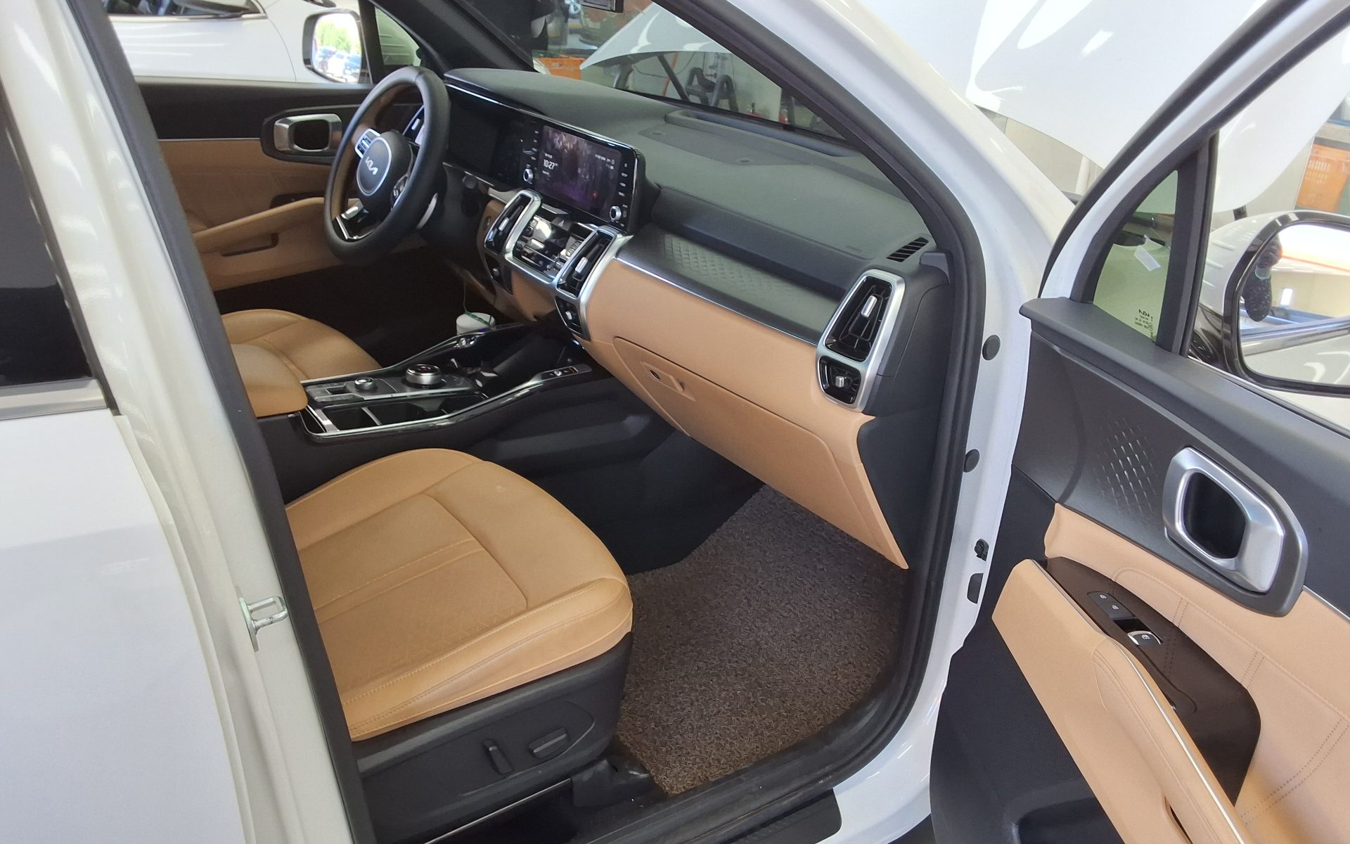 KIA NEW SORENTO (MQ4) 2.2 DIESEL 2WD NOBLESSE 2022 - zdjęcie 14