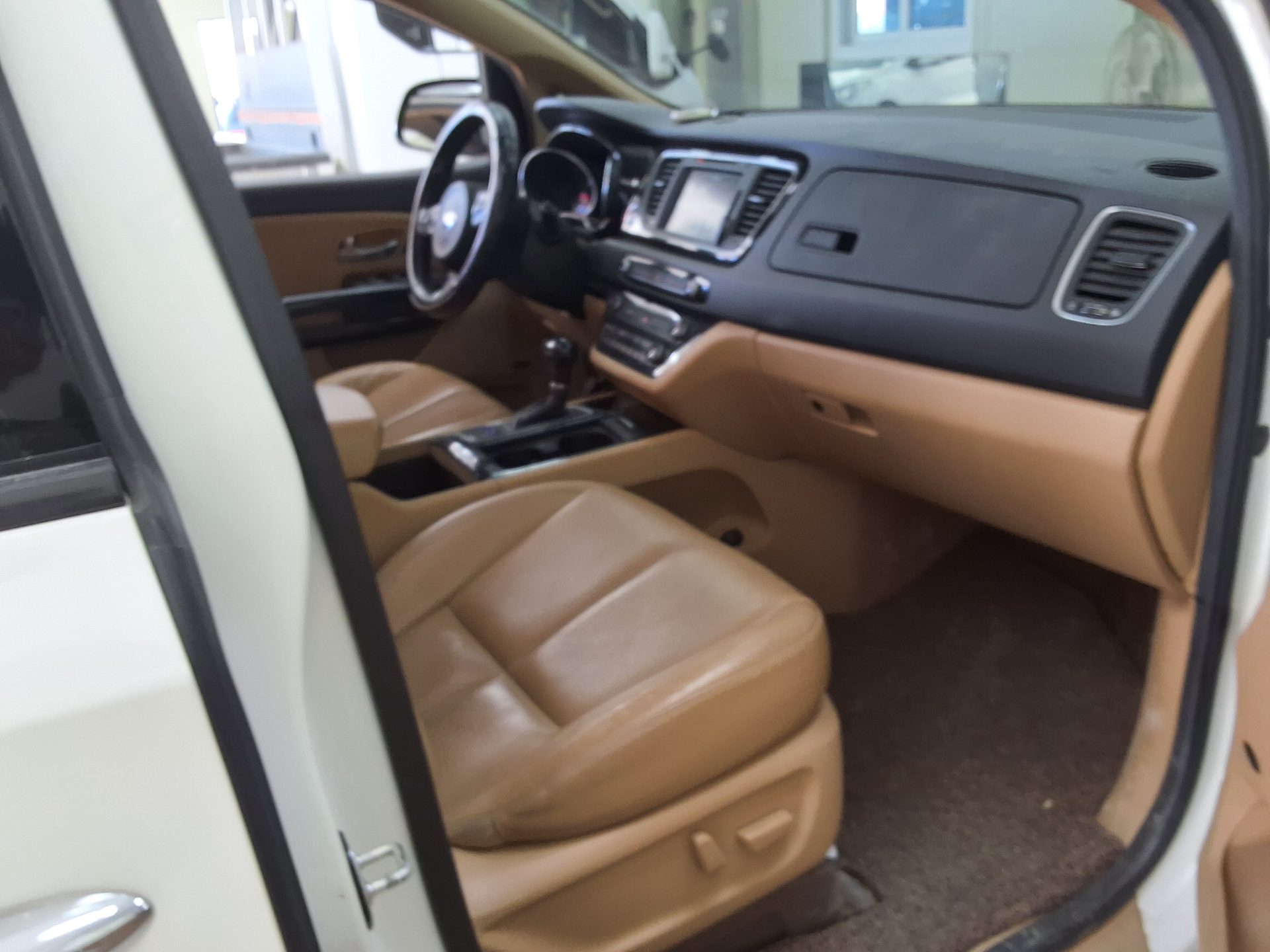 KIA ALL NEW CARNIVAL 9-SEATER DIESEL NOBLESSE 2015 - zdjęcie 15