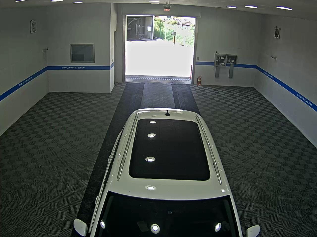 VOLKSWAGEN TIGUAN 2.0 TDI BLUEMOTION PREMIUM 2016 - zdjęcie 7