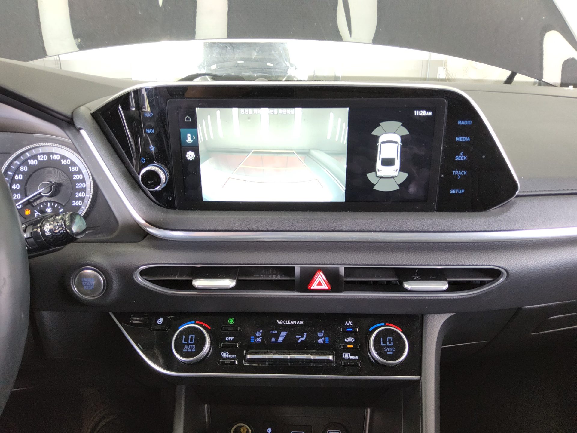 HYUNDAI SONATA (DN8) G2.0 PREMIUM FAMILY 2020 - zdjęcie 18