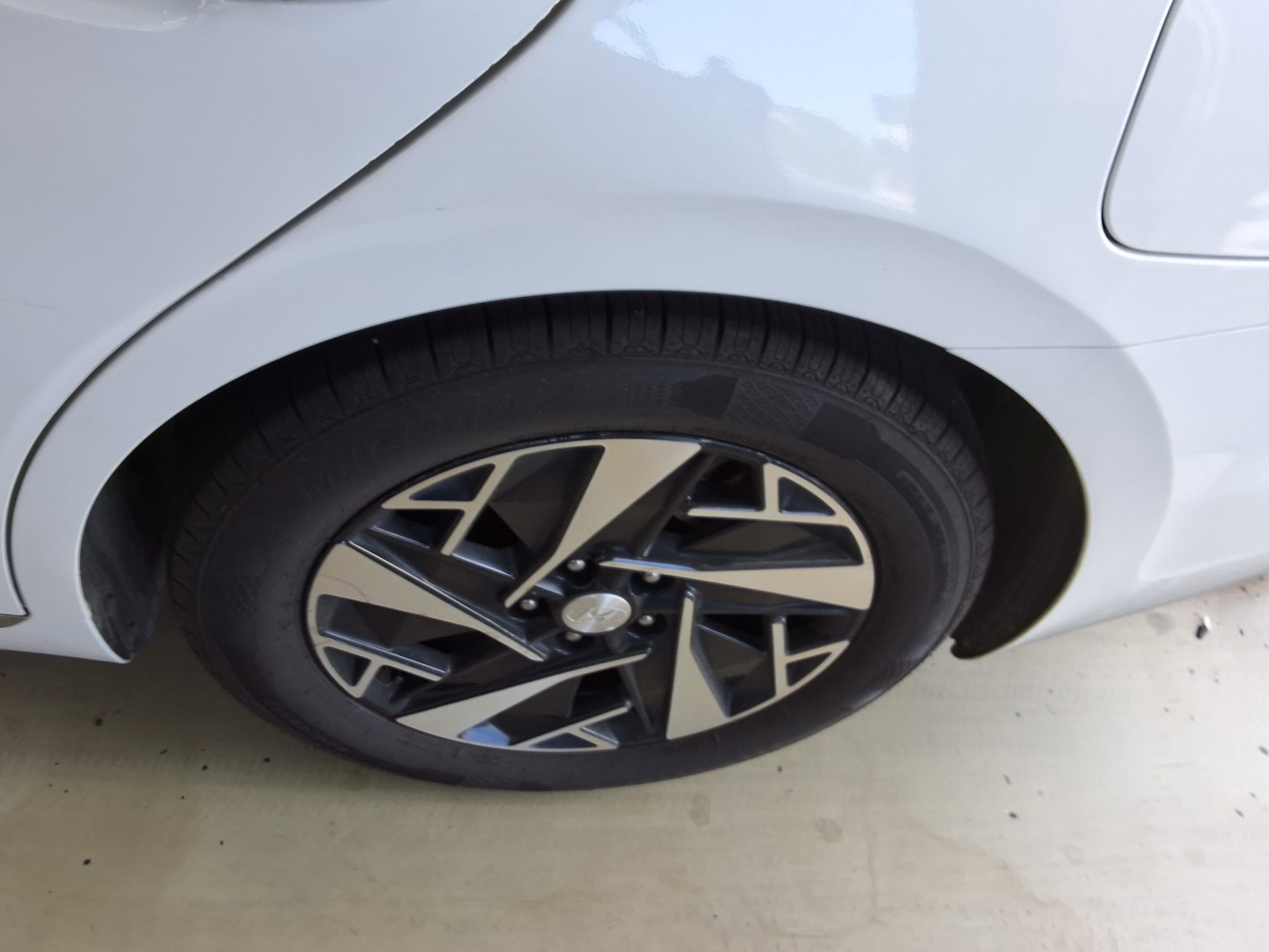 HYUNDAI THE NEW GRANDEUR IG HYBRID 2.4 HEV LE BLANC 2022 - zdjęcie 24
