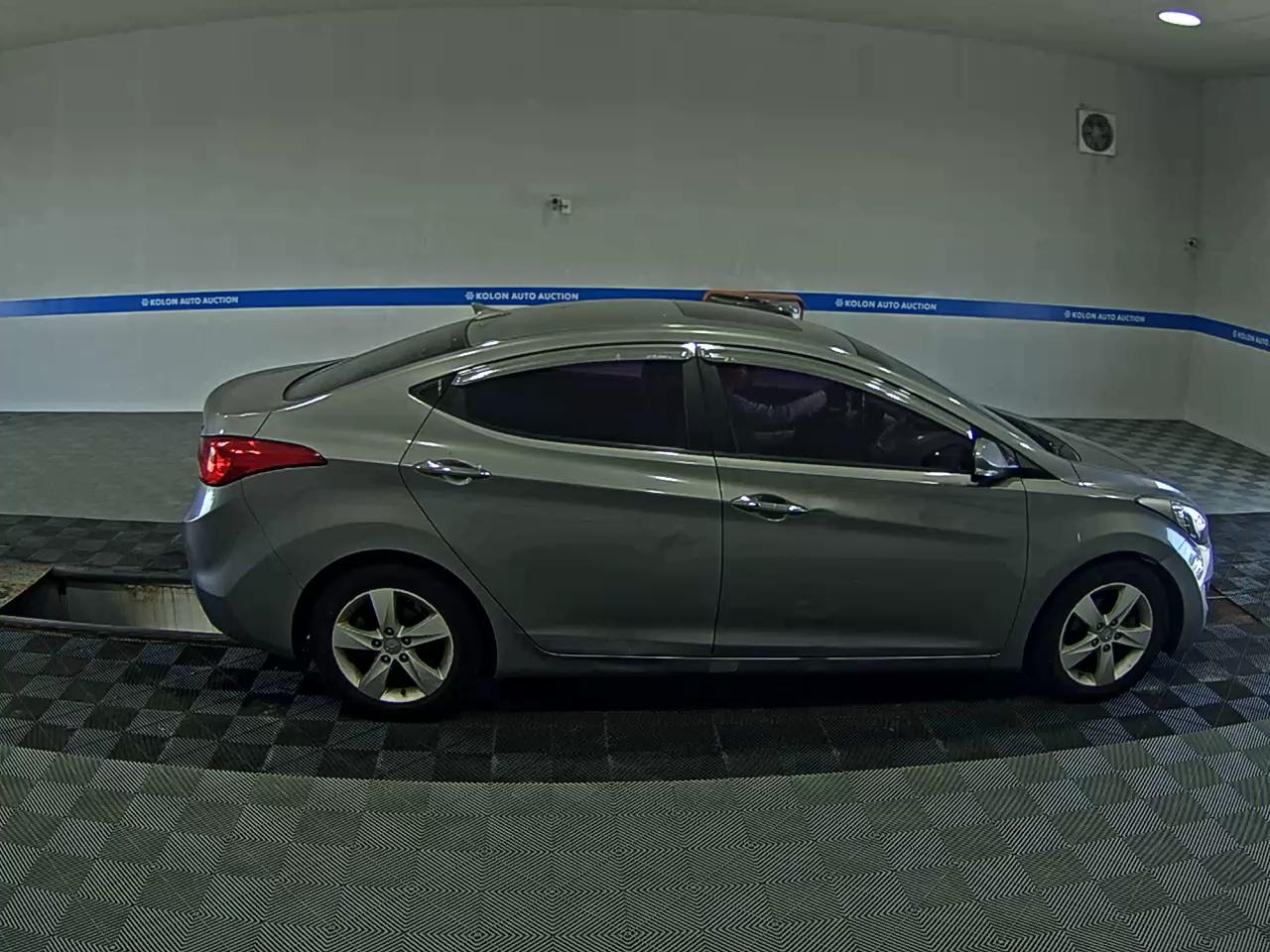 HYUNDAI AVANTE MD M16 GDi AVENUE 2014 - zdjęcie 4