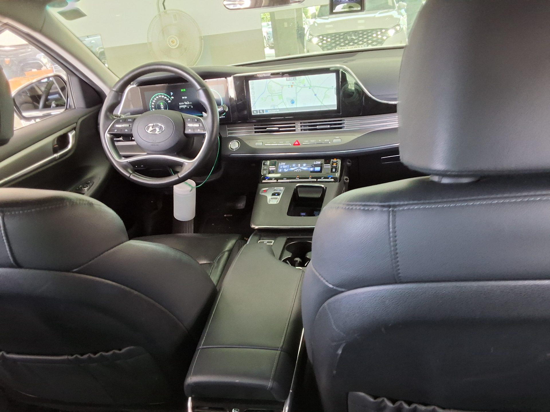 HYUNDAI THE NEW GRANDEUR IG HYBRID 2.4 HEV LE BLANC 2022 - zdjęcie 12