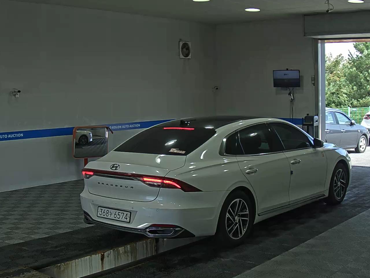 HYUNDAI THE NEW GRANDEUR IG LPi 3.0 RENTAL CAR PREMIUM 2021 - zdjęcie 5