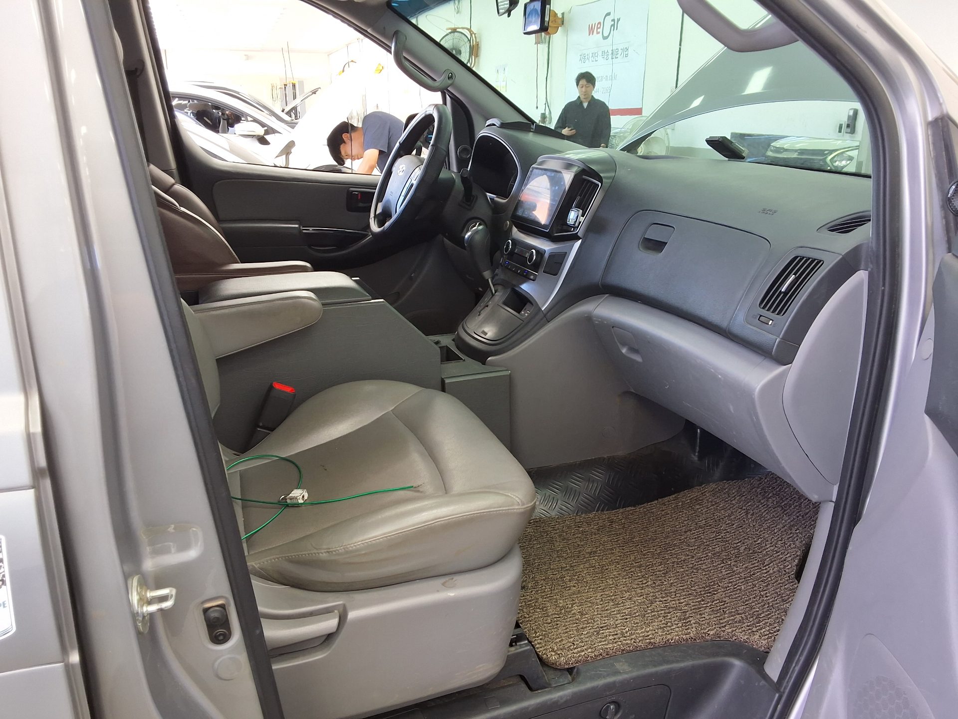 HYUNDAI THE NEW GRAND STAREX 5-SEATER DIESEL VAN STYLE 2018 - zdjęcie 14