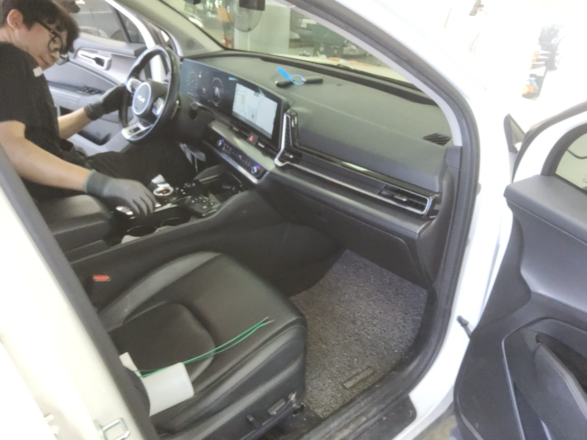 KIA THE ALL NEW SPORTAGE 2.0 DIESEL 2WD NOBLESSE 2022 - zdjęcie 14
