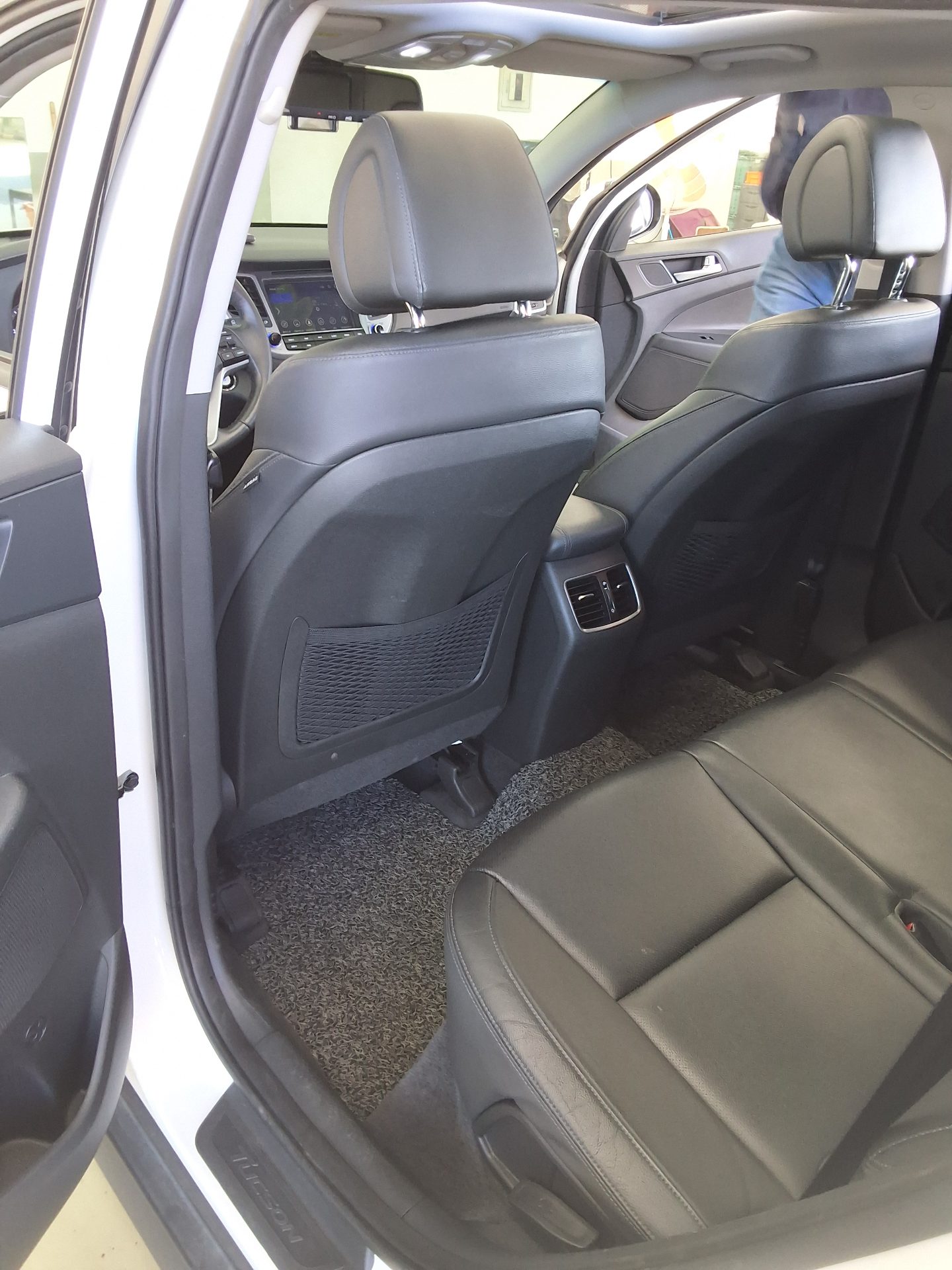 HYUNDAI ALL NEW TUCSON DIESEL R2.0 2WD MODERN 2017 - zdjęcie 12