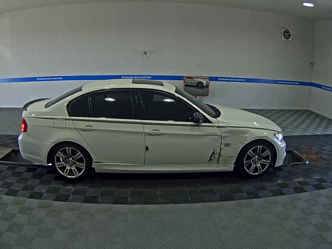 BMW 3 SERIES (5TH GEN) 320d M SPORT 2011 - zdjęcie 4