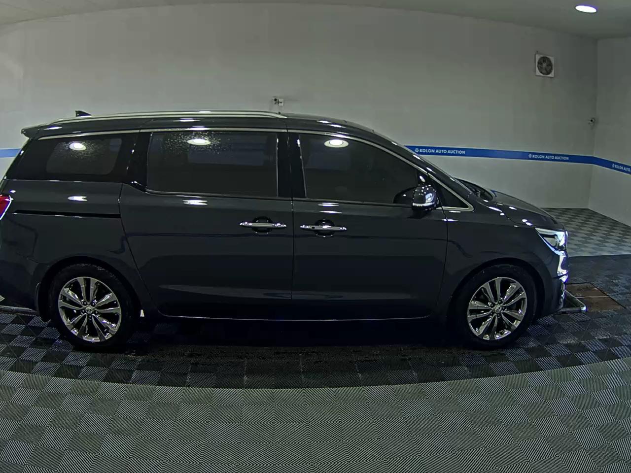 KIA ALL NEW CARNIVAL 7-SEATER LIMOUSINE DIESEL PRESIDENT 2017 - zdjęcie 4