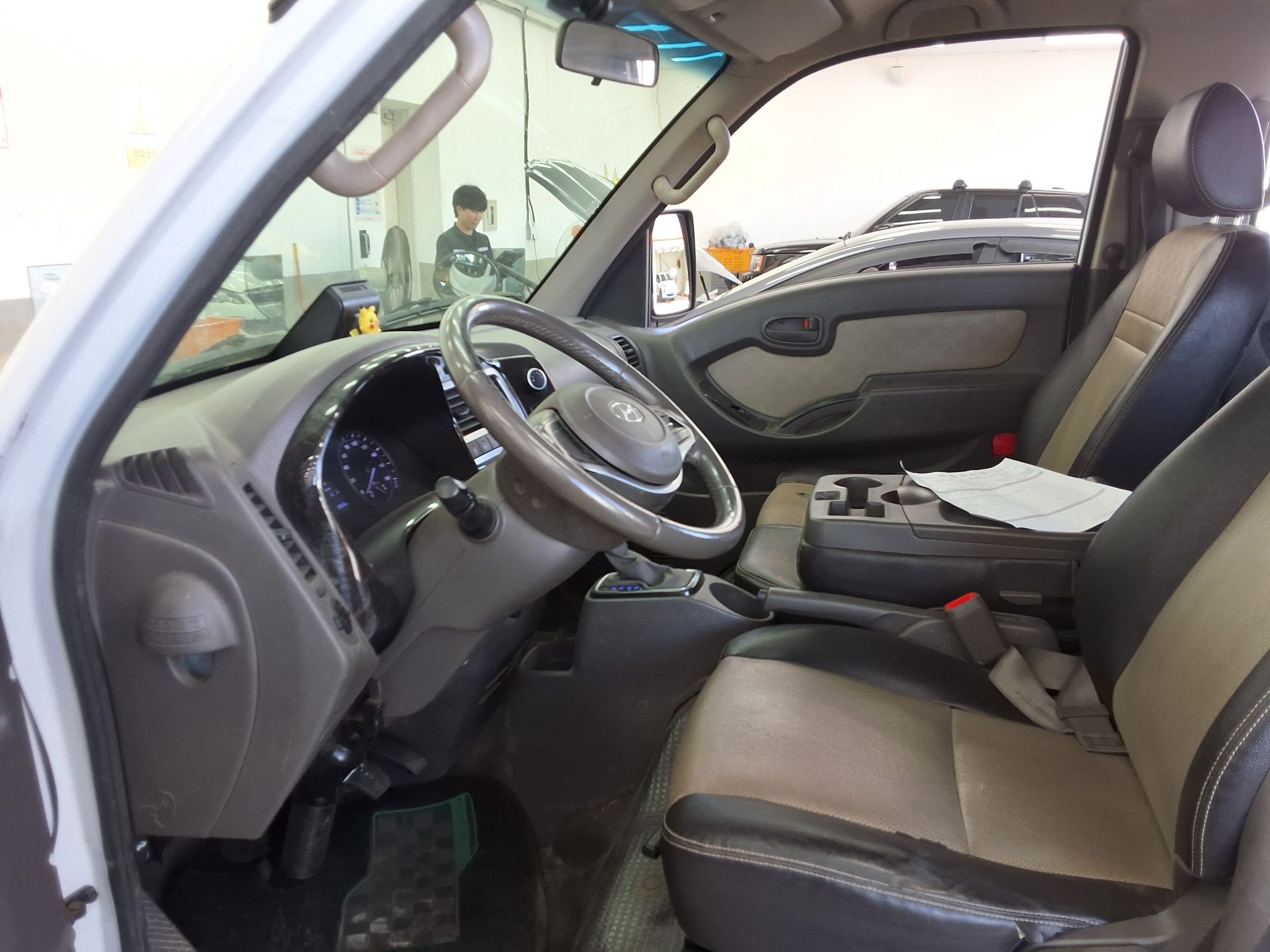 HYUNDAI PORTER II POWER GATE DOUBLE CAB 2022 - zdjęcie 10