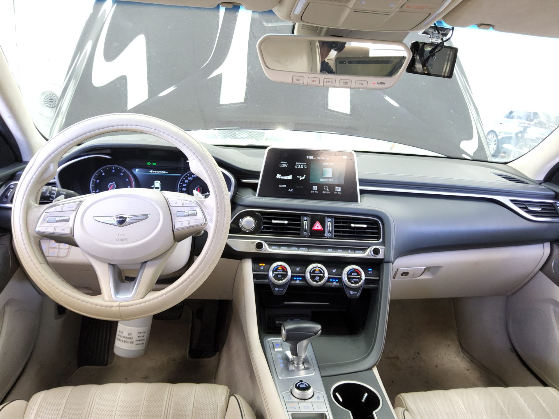 GENESIS G70 2.0T SUPREME 2018 - zdjęcie 11
