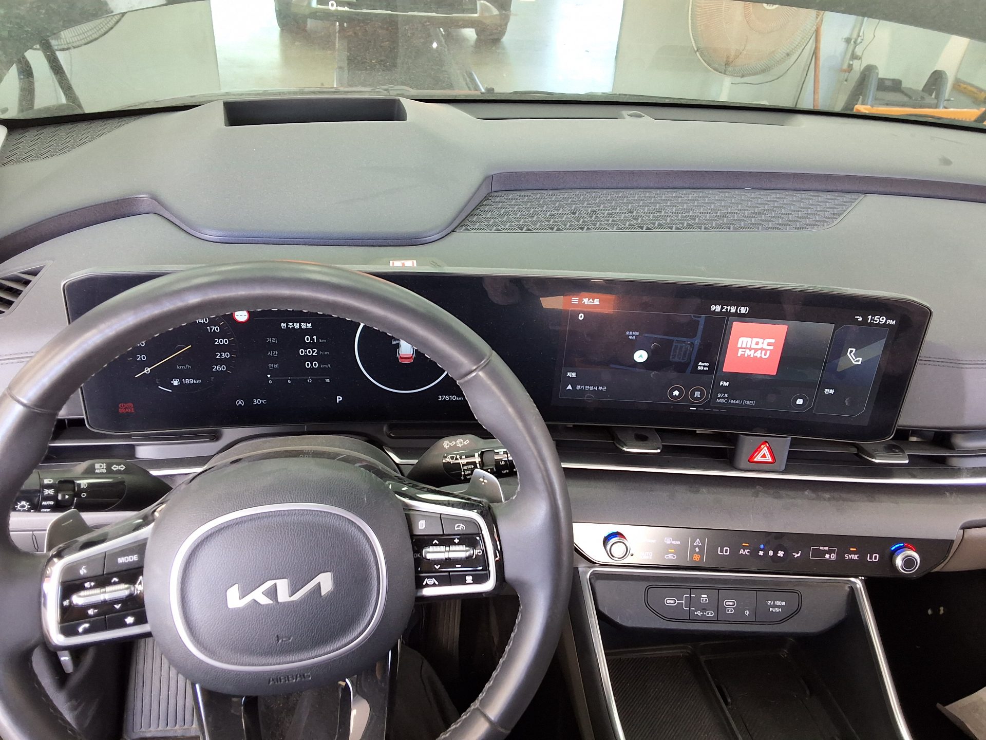 KIA THE NEW CARNIVAL (KA4) 9-SEATER DIESEL NOBLESSE 2024 - zdjęcie 18