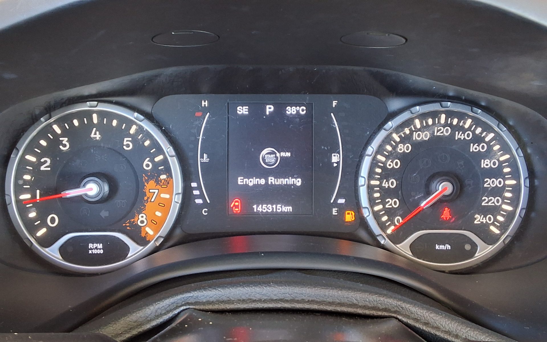 JEEP RENEGADE 2.4 GASOLINE LONGITUDE HIGH 2018 - zdjęcie 9