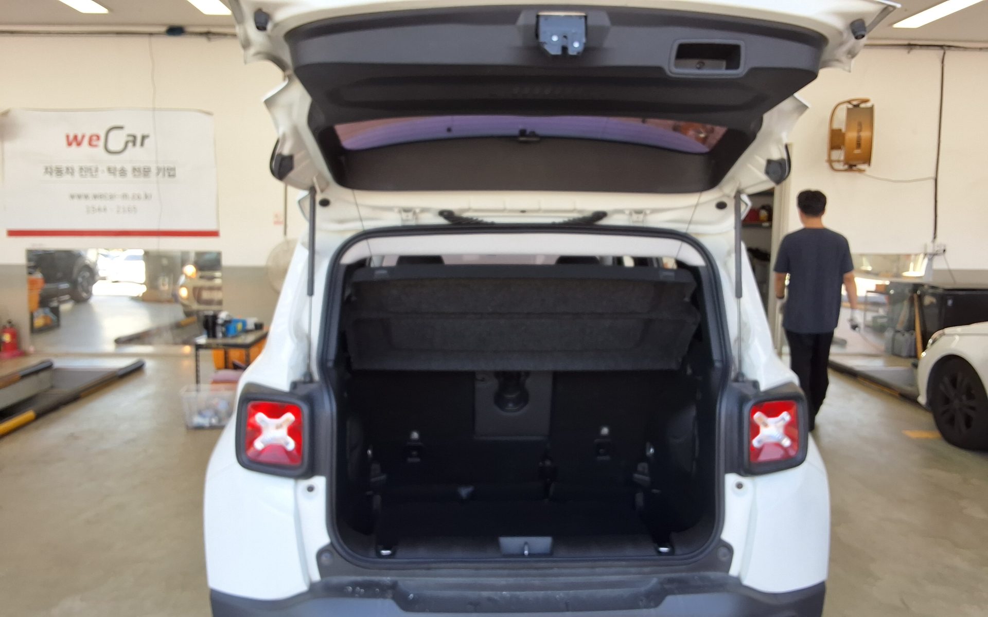 JEEP RENEGADE 2.4 GASOLINE LONGITUDE HIGH 2018 - zdjęcie 15