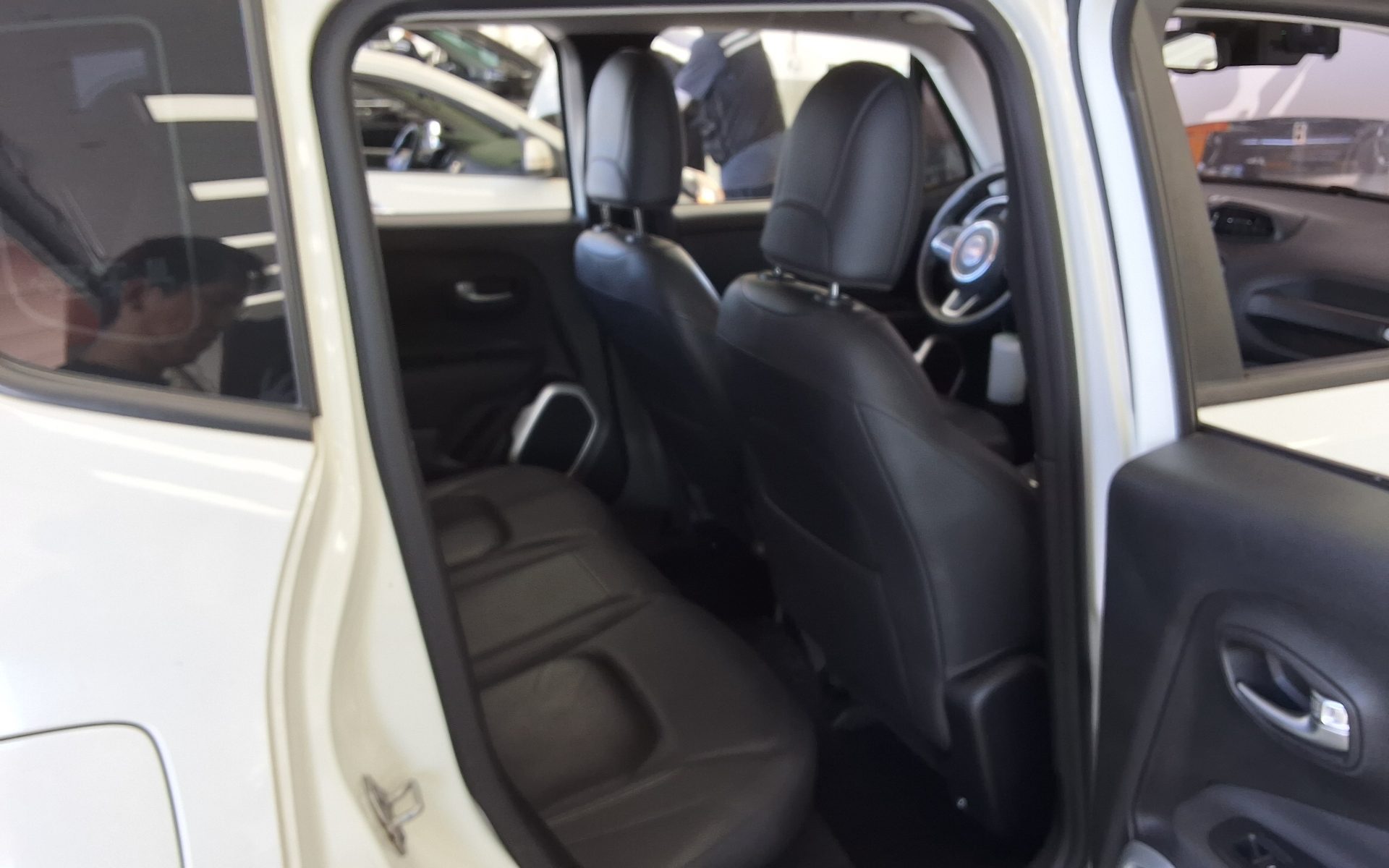 JEEP RENEGADE 2.4 GASOLINE LONGITUDE HIGH 2018 - zdjęcie 13