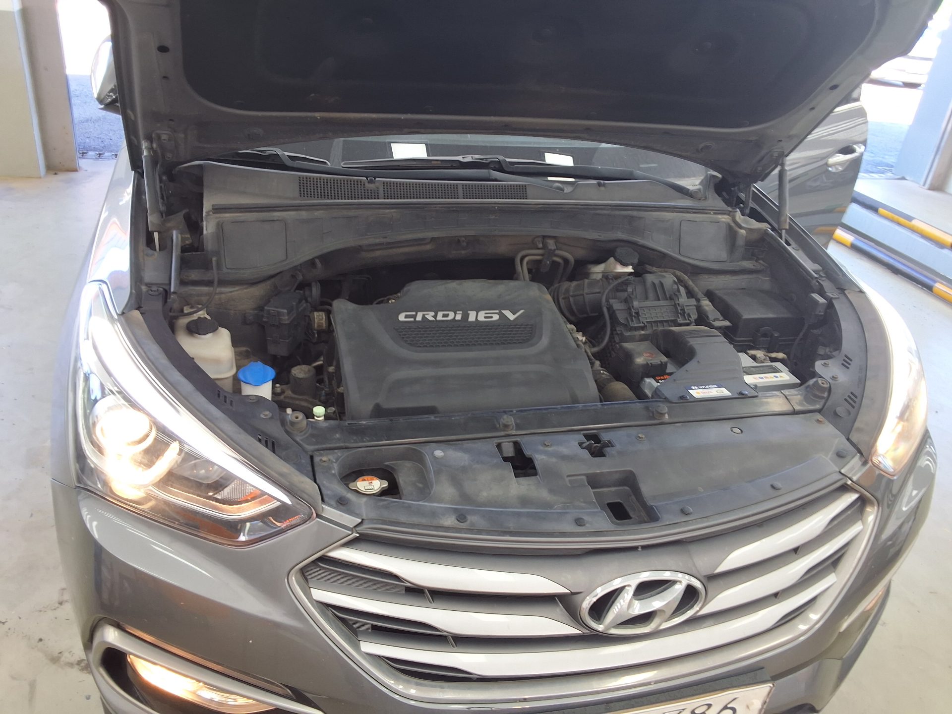 HYUNDAI SANTA FE THE PRIME DIESEL R2.0 2WD PREMIUM 2016 - zdjęcie 17