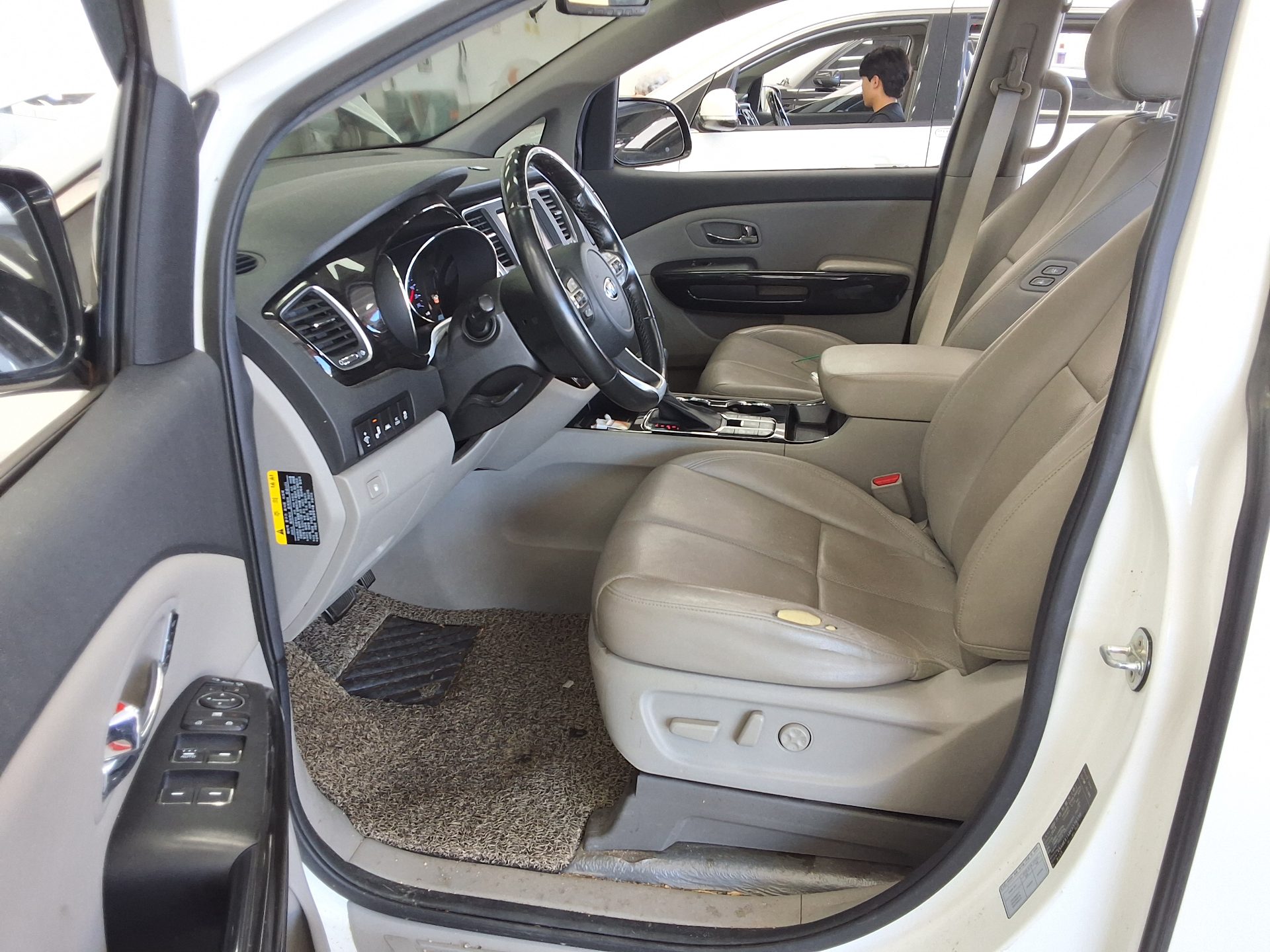 KIA THE NEW CARNIVAL 9-SEATER DIESEL NOBLESSE SPECIAL 2019 - zdjęcie 10
