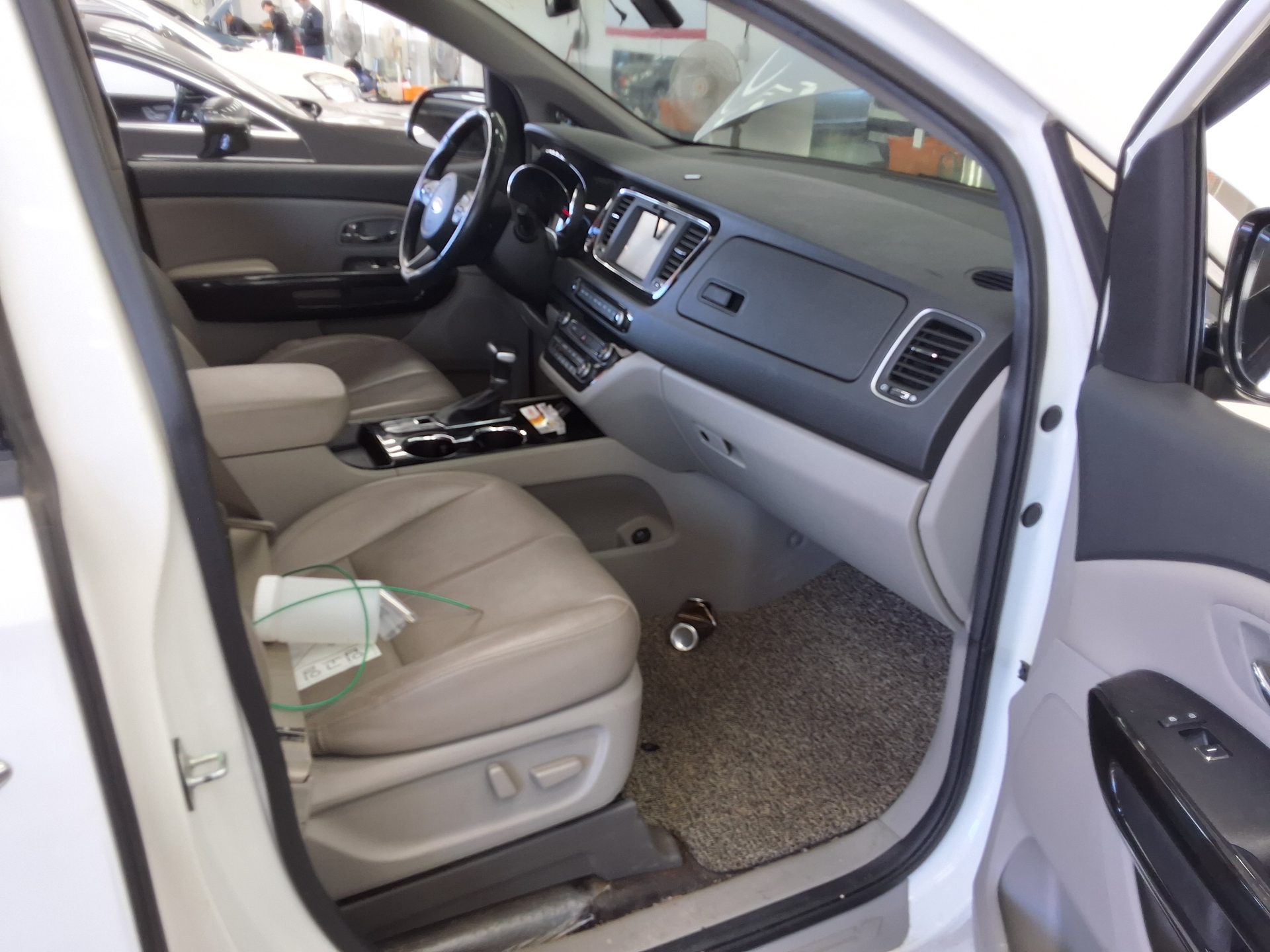 KIA THE NEW CARNIVAL 9-SEATER DIESEL NOBLESSE SPECIAL 2019 - zdjęcie 14