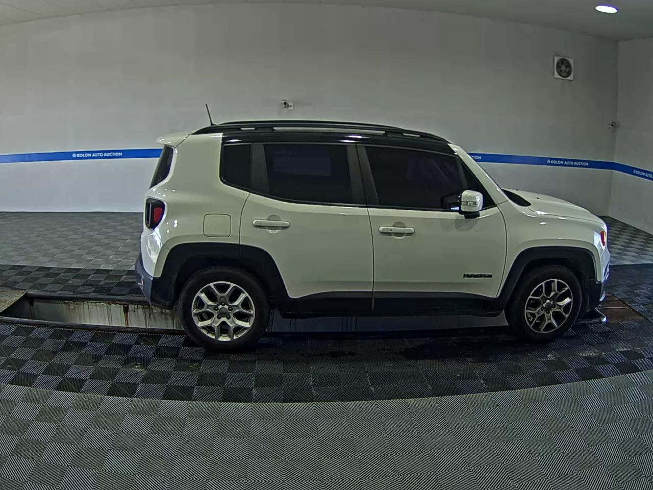JEEP RENEGADE 2.4 GASOLINE LONGITUDE HIGH 2018 - zdjęcie 4