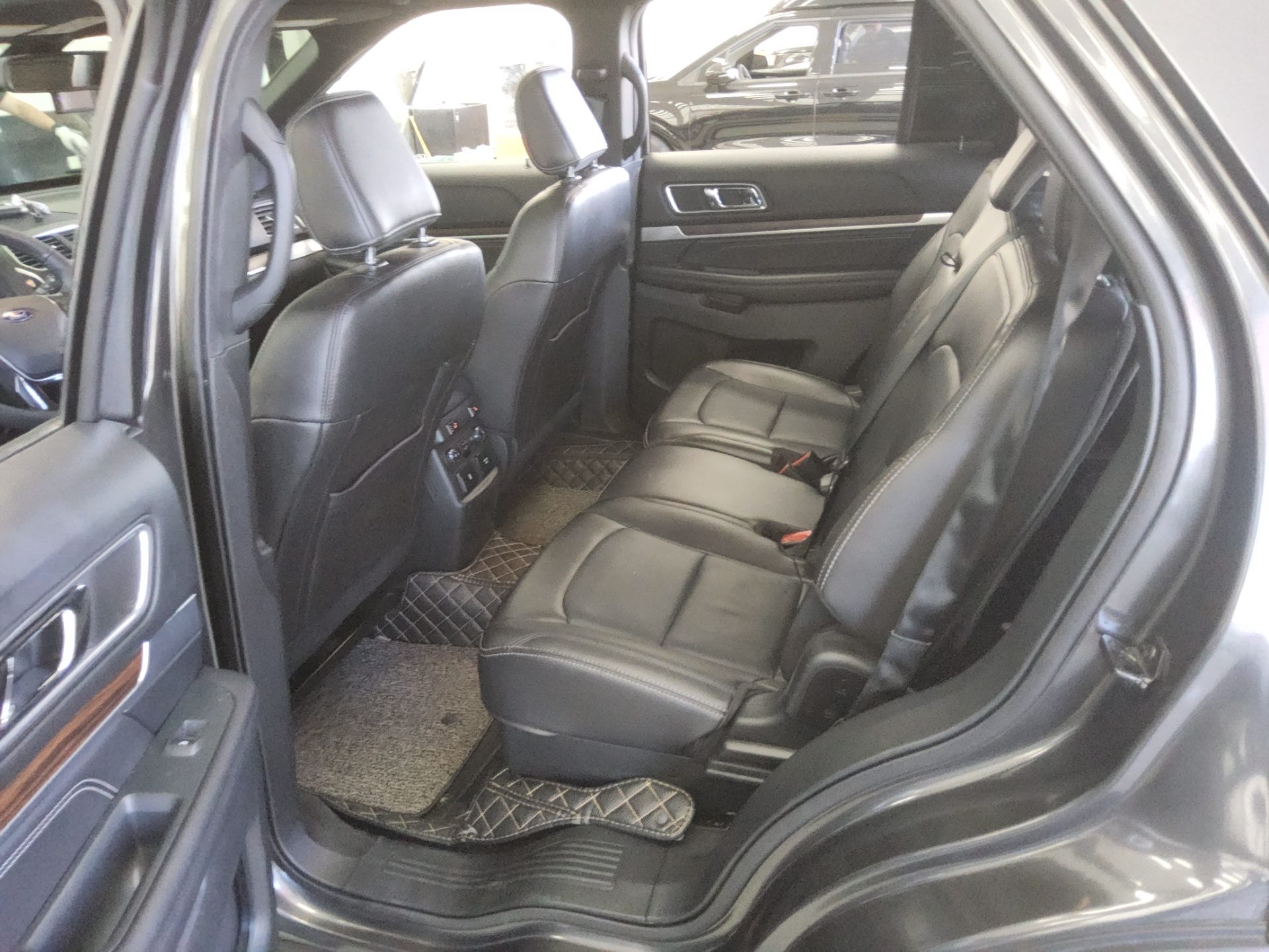 FORD EXPLORER (5TH GEN) 2.3 AWD LIMITED 2018 - zdjęcie 12