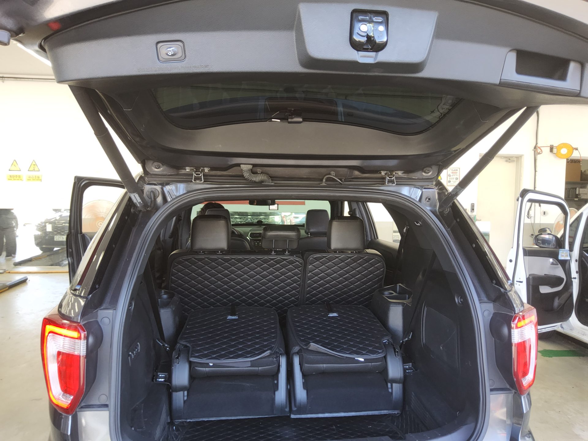 FORD EXPLORER (5TH GEN) 2.3 AWD LIMITED 2018 - zdjęcie 15