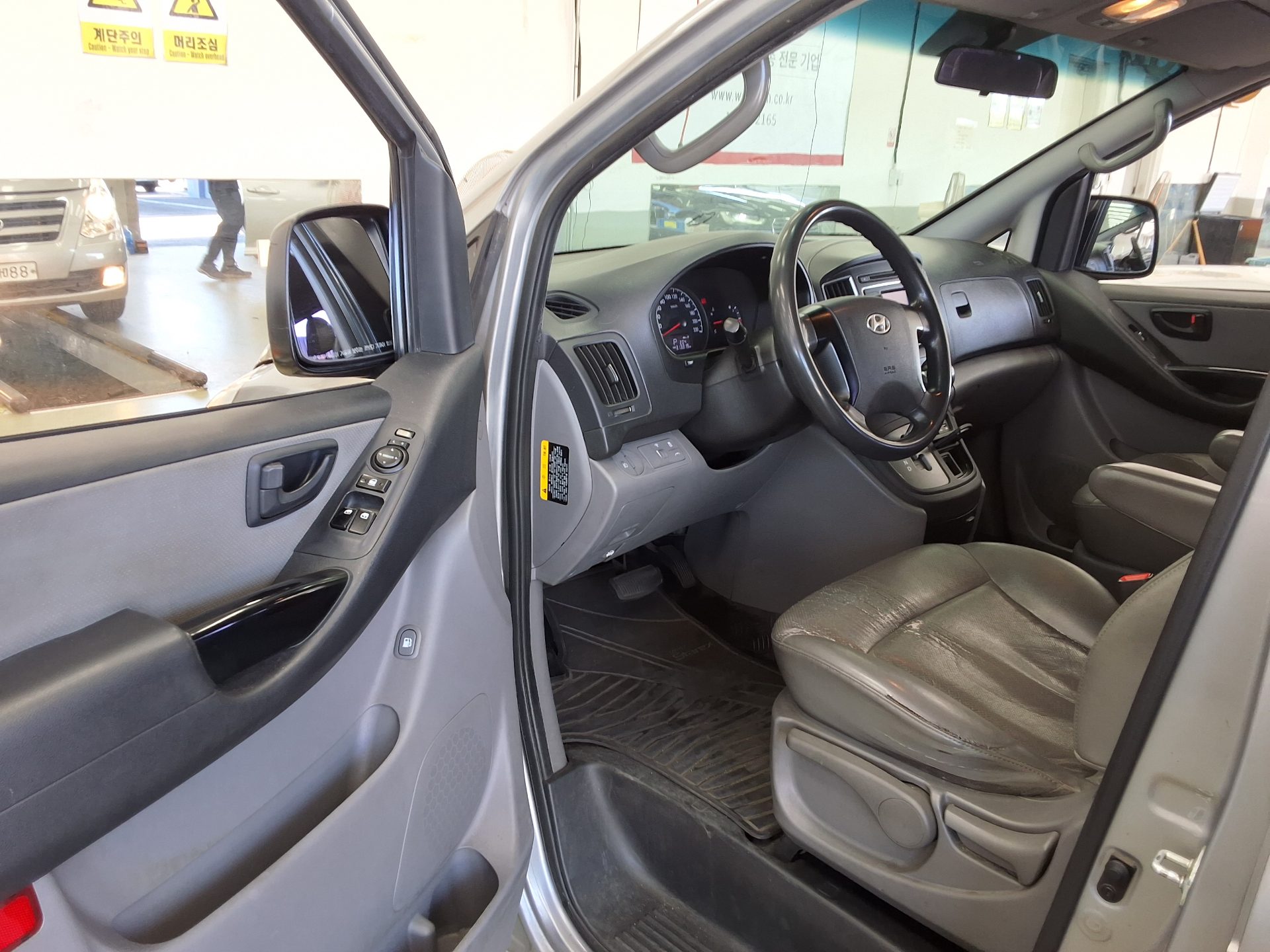 HYUNDAI GRAND STAREX 5-SEATER DIESEL VAN SMART 2016 - zdjęcie 11