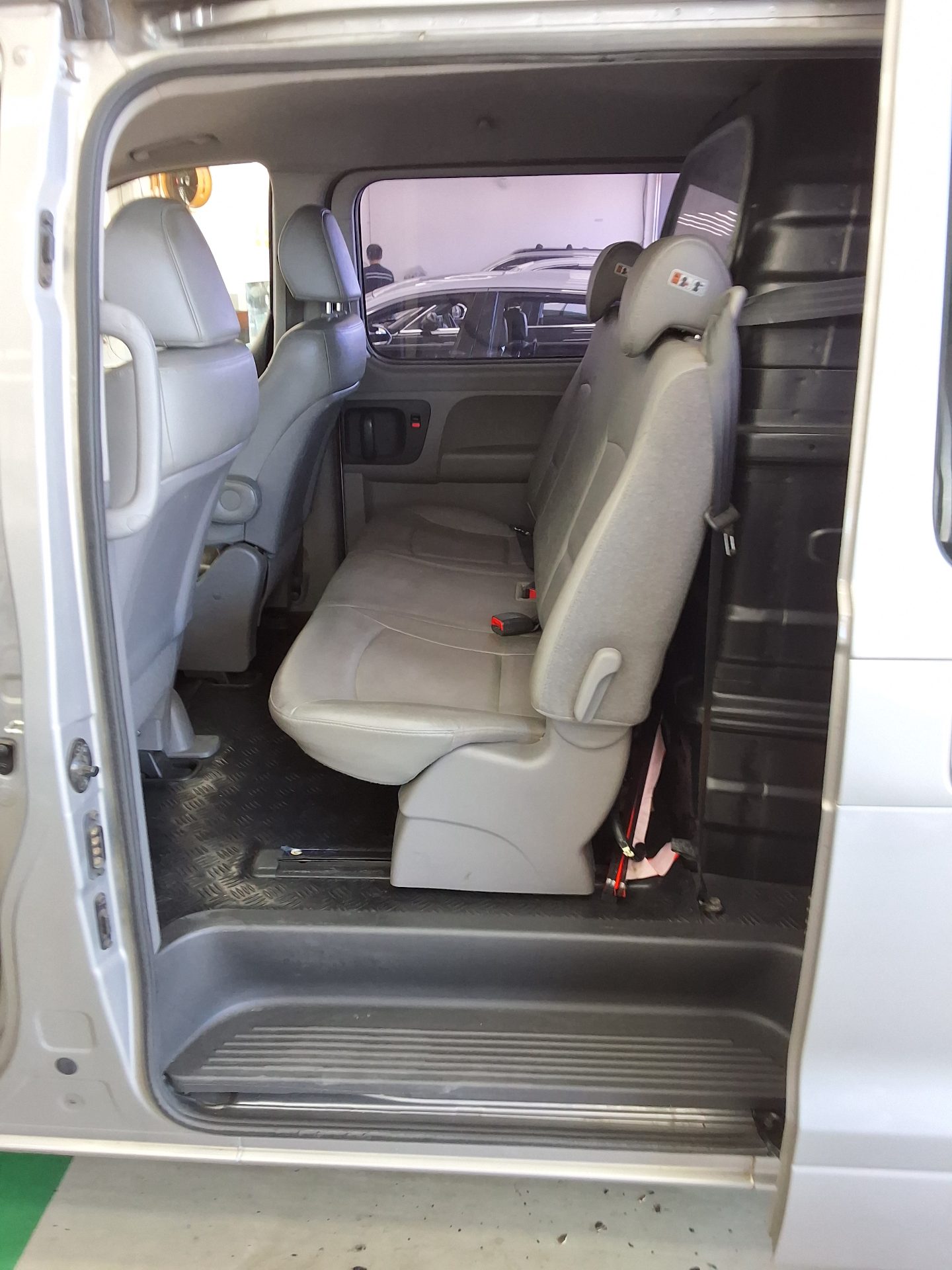 HYUNDAI GRAND STAREX 5-SEATER DIESEL VAN SMART 2016 - zdjęcie 13