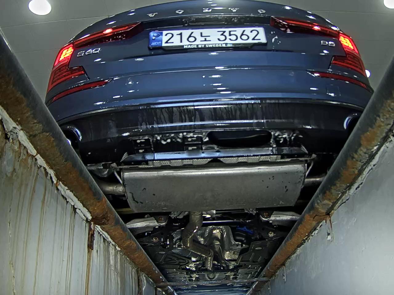 VOLVO S60 (3RD GEN) 2.0 B5 MOMENTUM 2022 - zdjęcie 8