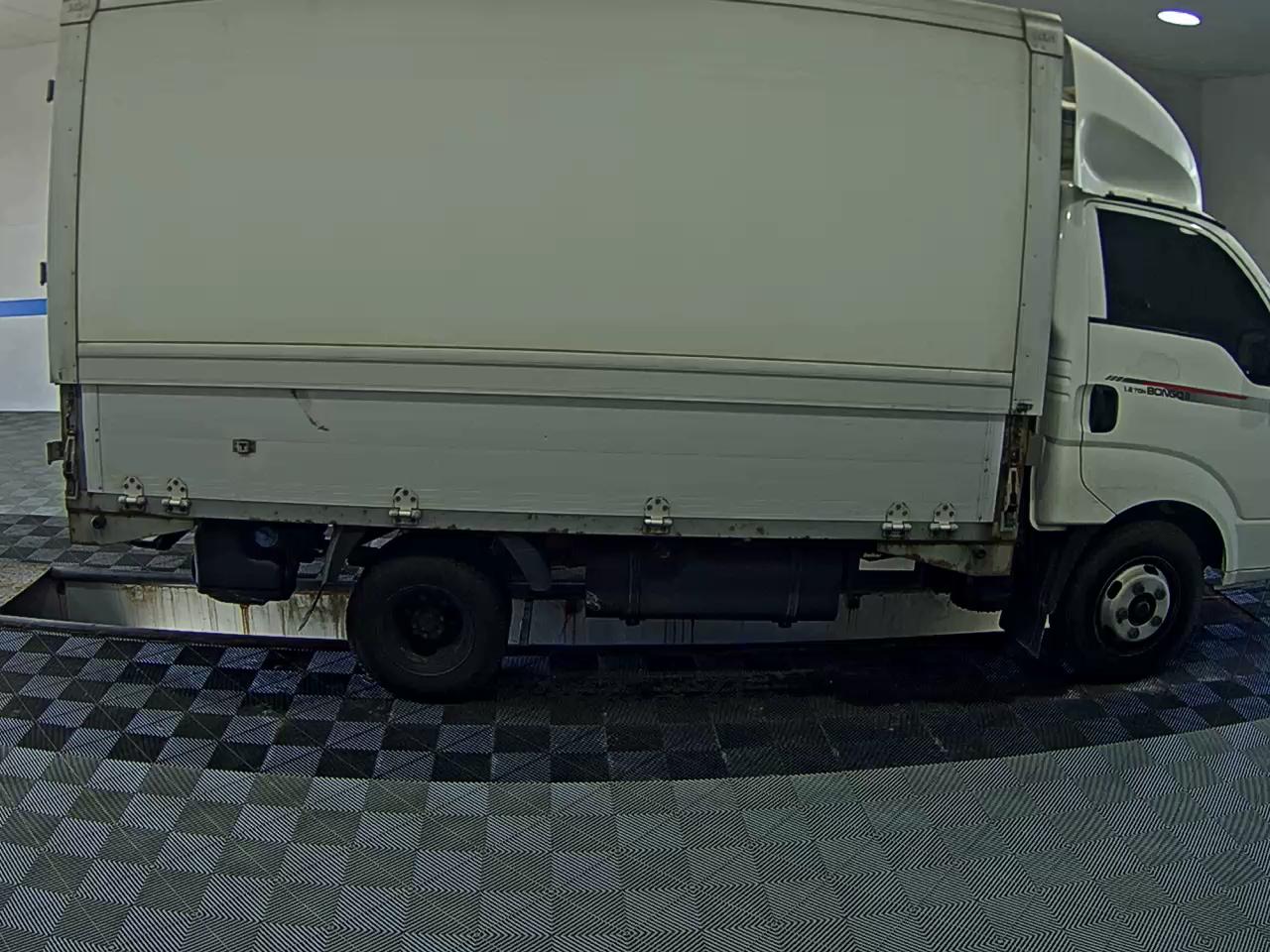 KIA THE NEW BONGO III CARGO WING BODY 1.2 TON ELECTRIC 2022 - zdjęcie 4