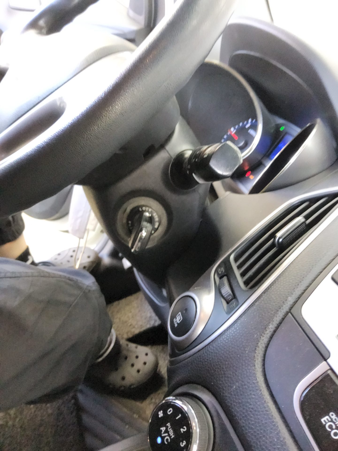 HYUNDAI TUCSON ix DIESEL R20 2WD X20 LUXURY 2012 - zdjęcie 19
