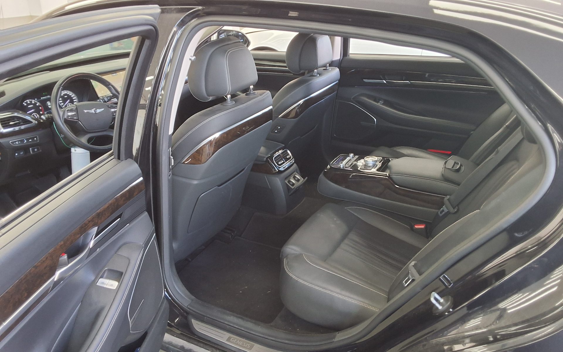 GENESIS G90 3.3T AWD PREMIUM LUXURY 2020 - zdjęcie 12