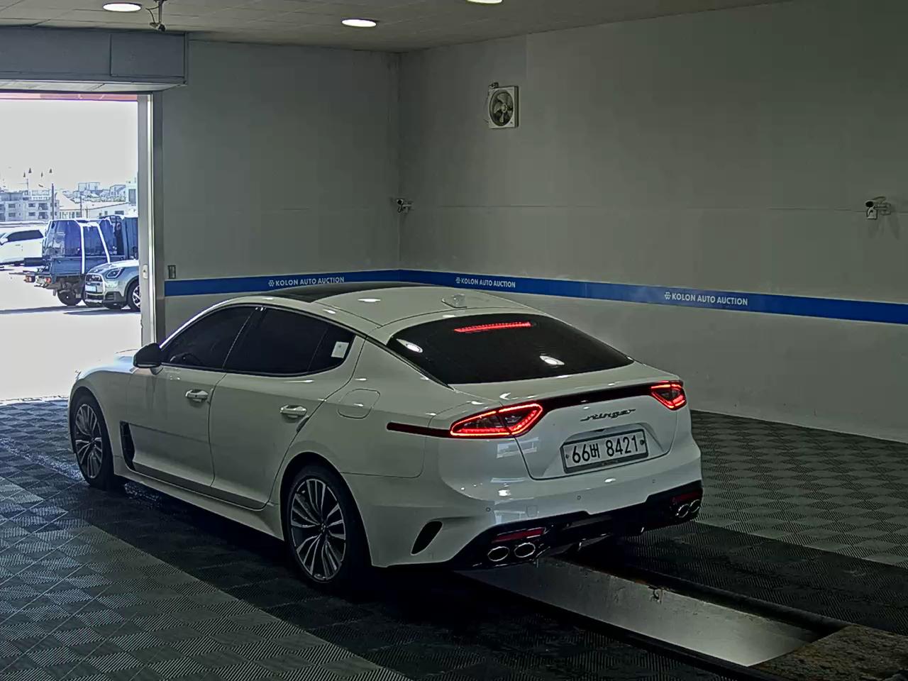 KIA STINGER 2.0 TURBO PRIME 2018 - zdjęcie 6