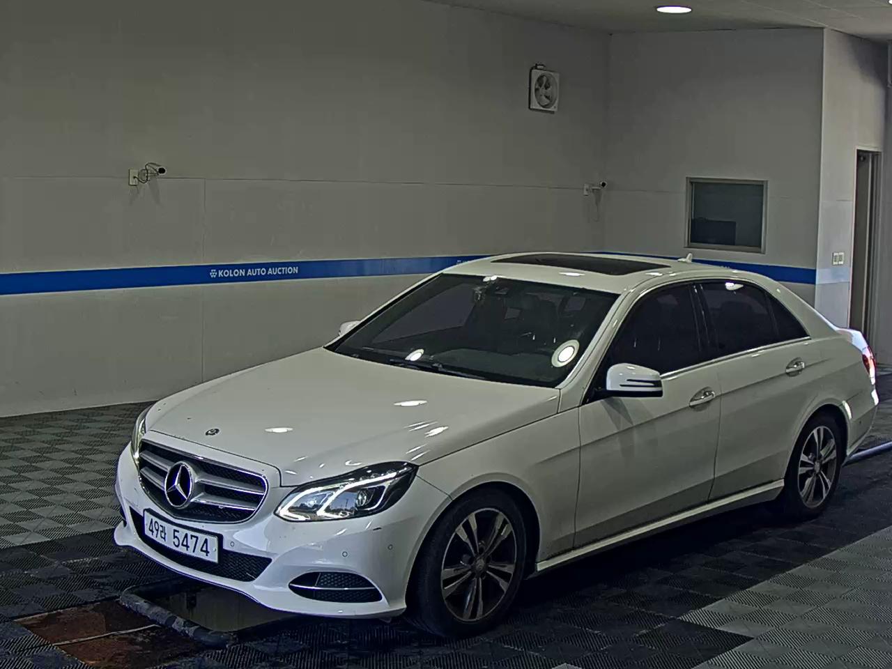 MERCEDES-BENZ E-CLASS (4TH GEN) E220 CDI BLUETEC AVANTGARDE 2015 - zdjęcie 2