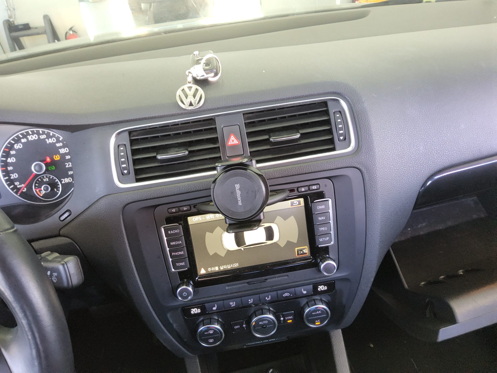 VOLKSWAGEN JETTA (6TH GEN) 2.0 TDI 2014 - zdjęcie 17