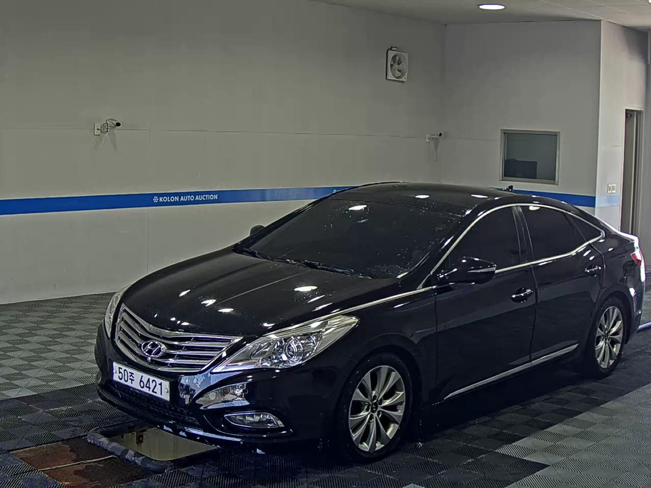 HYUNDAI GRANDEUR HG HG 300 ROYAL 2012 - zdjęcie 2