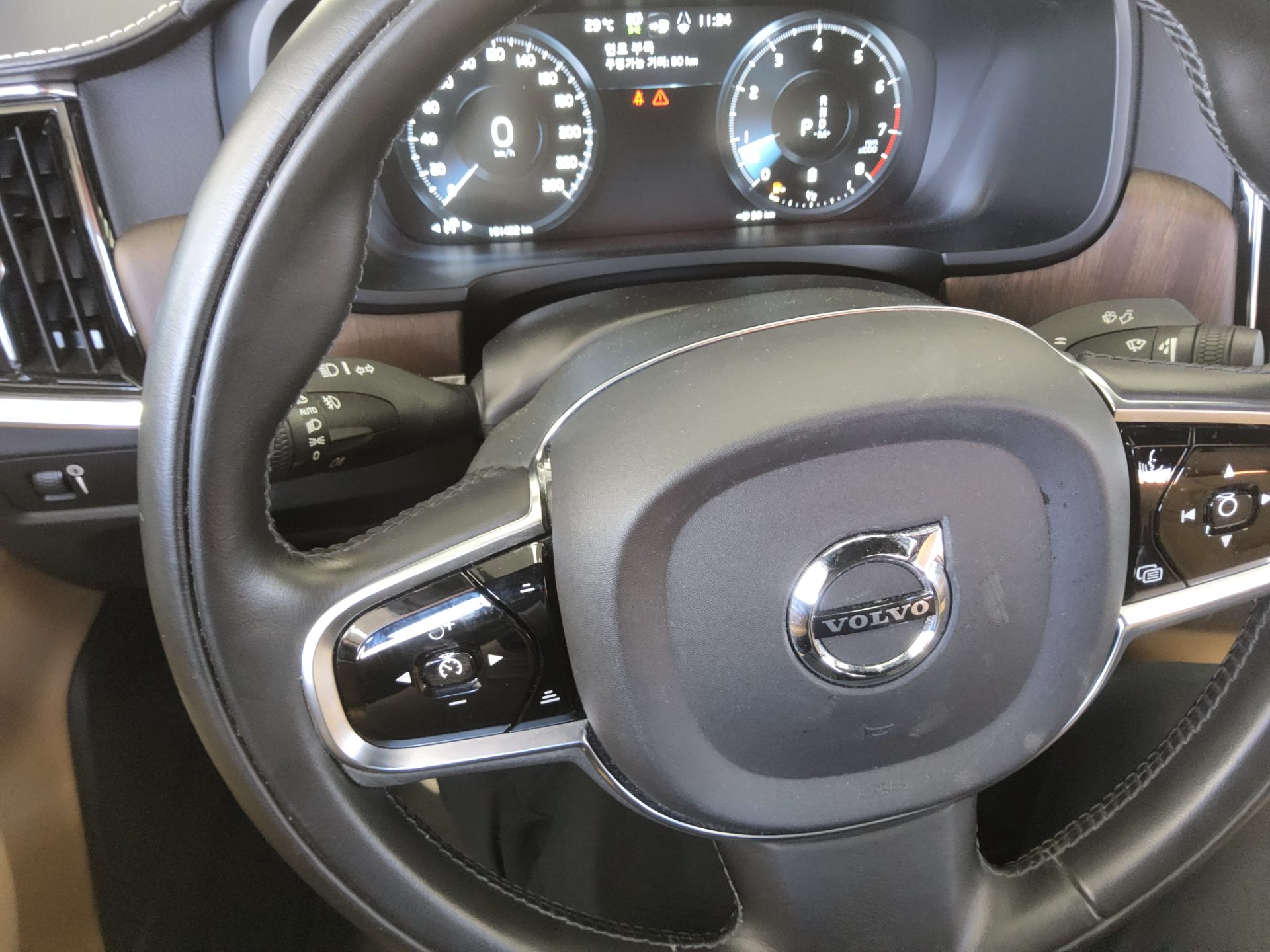 VOLVO THE NEW S90 B5 INSCRIPTION 2021 - zdjęcie 17