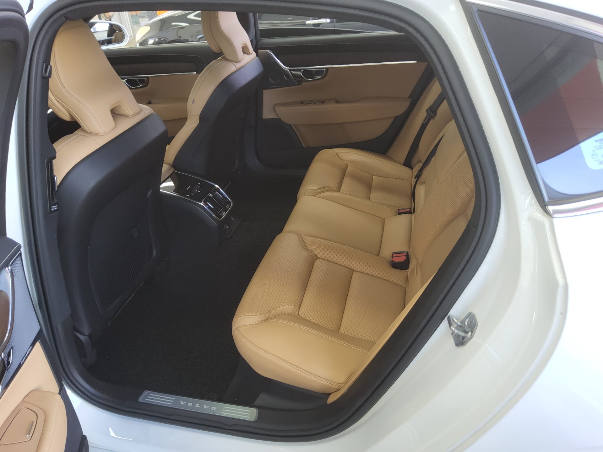 VOLVO THE NEW S90 B5 INSCRIPTION 2021 - zdjęcie 12